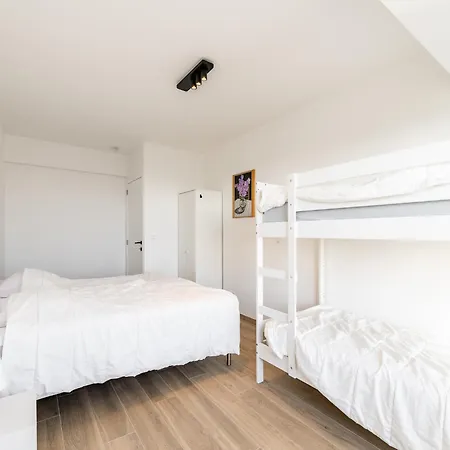 In With Sea Views Daire